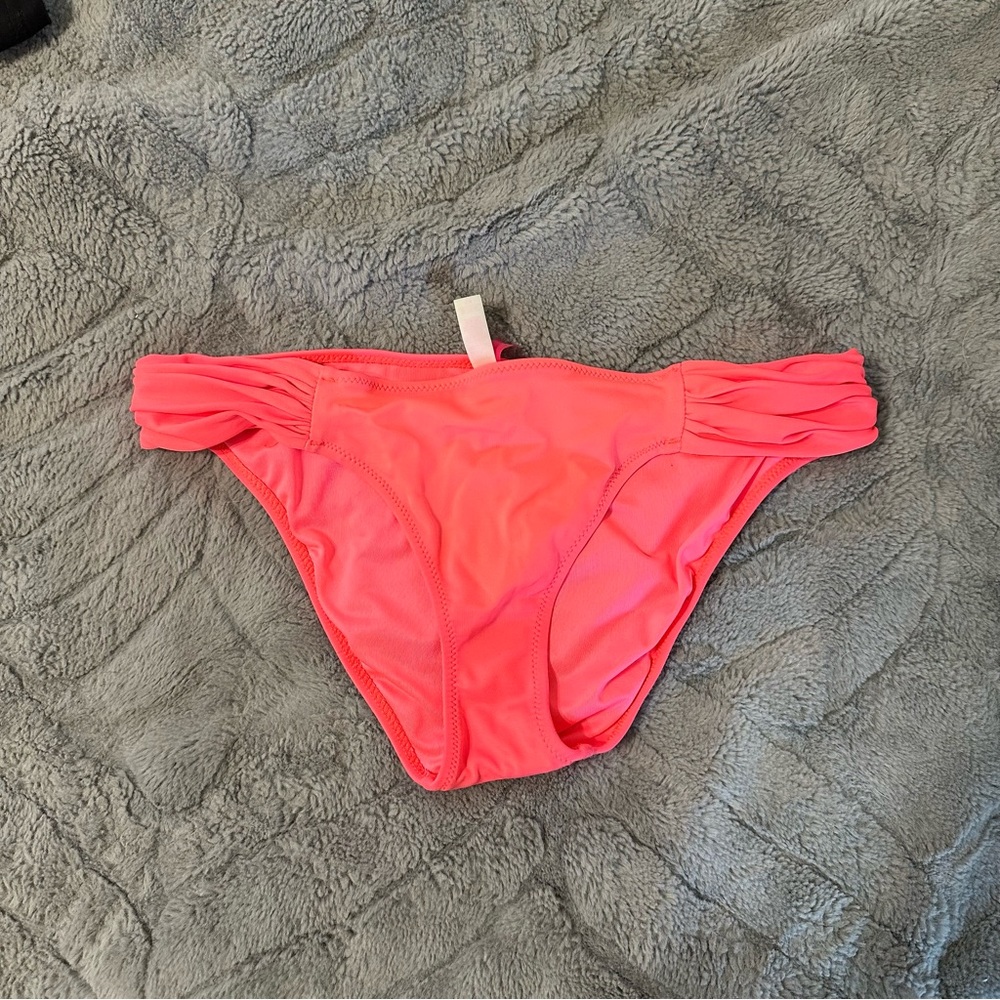 VICTORIAS SECRET SIZE SMALL SWIM BOTTOMS